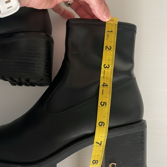 Coach Boots size 8.5 - Picture 3 of 5